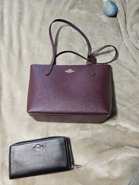 New Coach Women’s Wine Leather Tote with Black Wallet